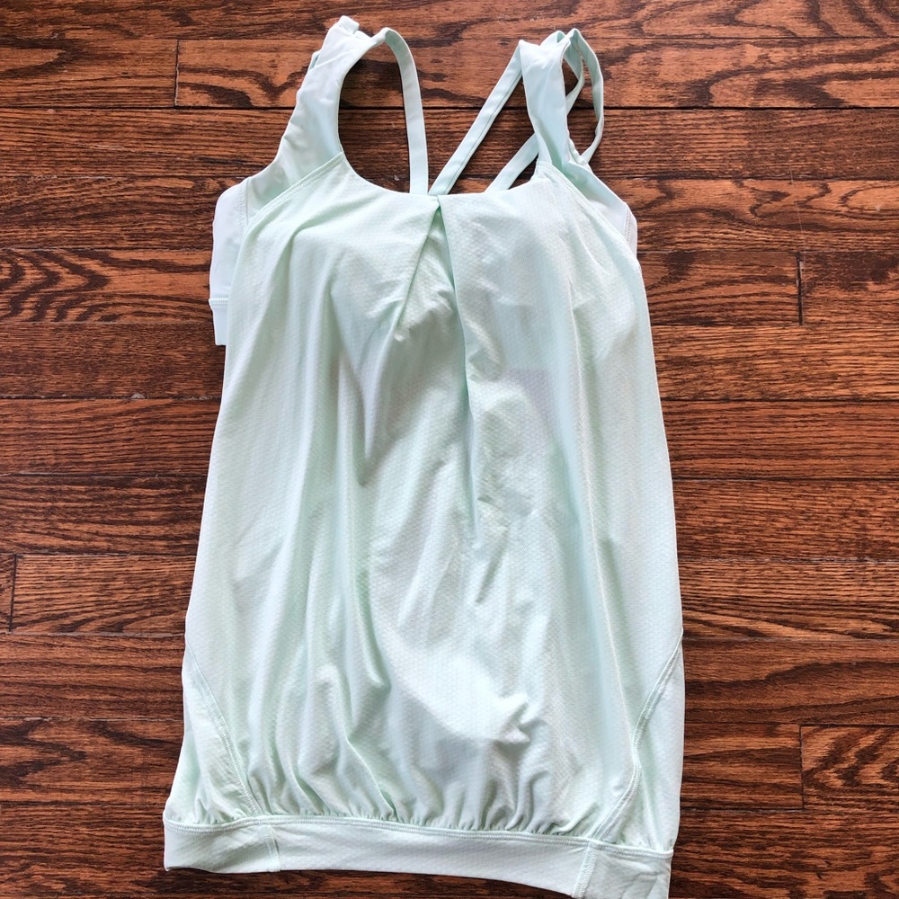 Lululemon built in bra tank, size 6
